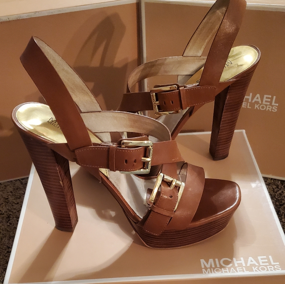 Michael Kors Platform Heels - Picture 6 of 6